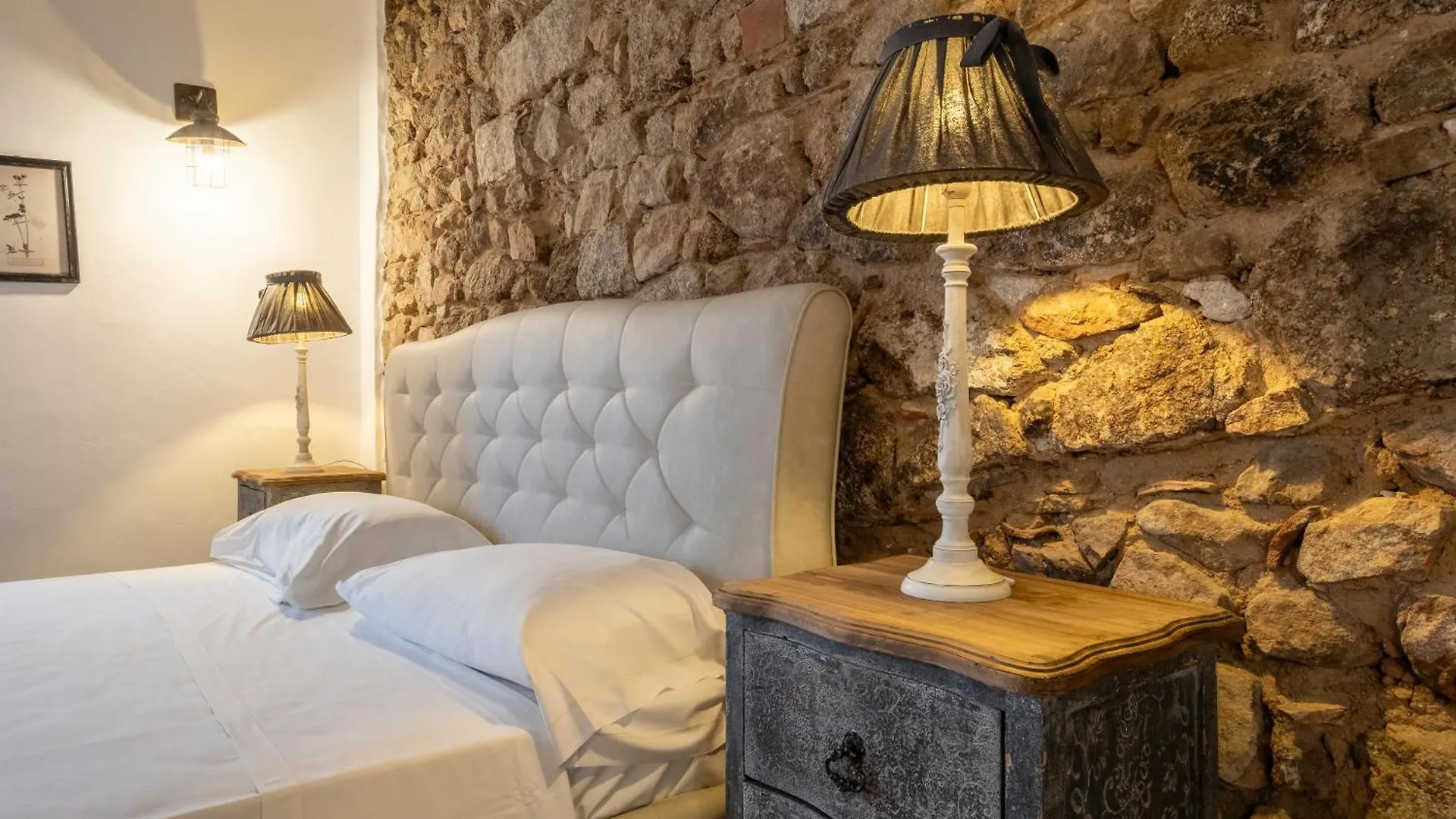 Dimoras Dimore Nel Cuore Di Olbia Guest house